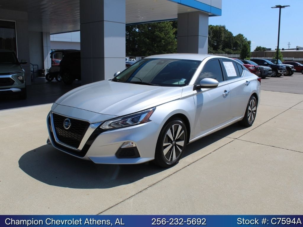 Used 2021 Nissan Altima SV with VIN 1N4BL4DV0MN343385 for sale in Athens, AL