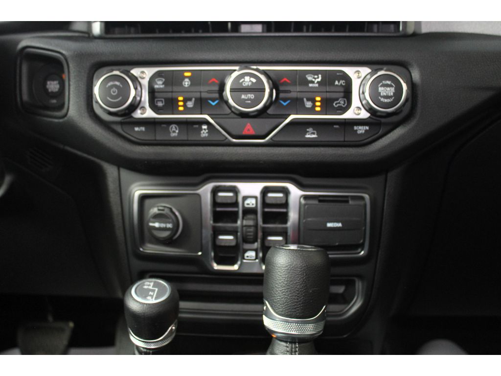 2025 Jeep Wrangler 4-Door Sport S - Photo 12