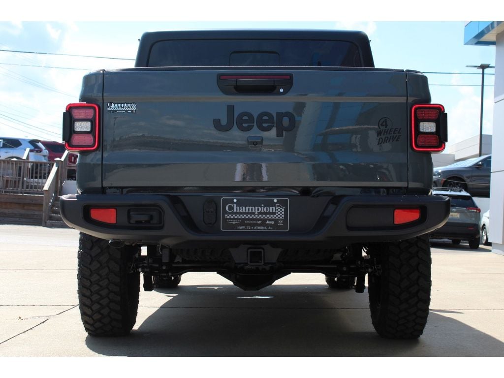 2025 Jeep Gladiator Willys - Photo 6