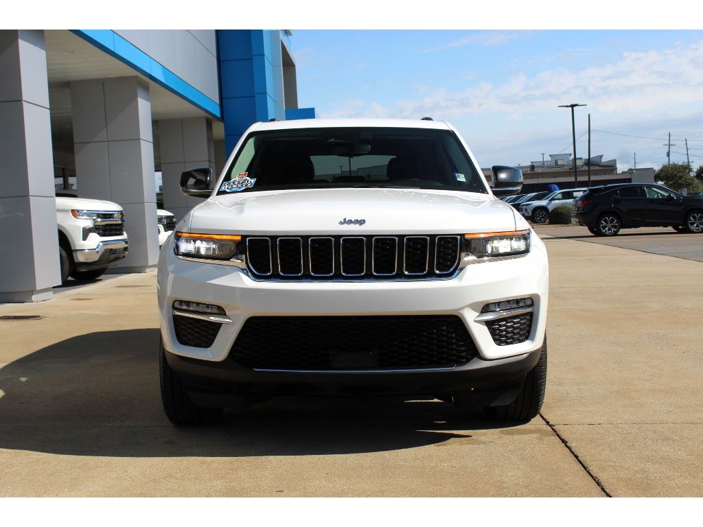 2023 Jeep Grand Cherokee Limited photo 3