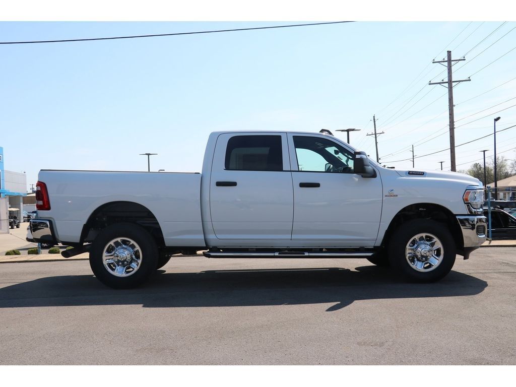 2024 Ram 2500 Tradesman photo 4