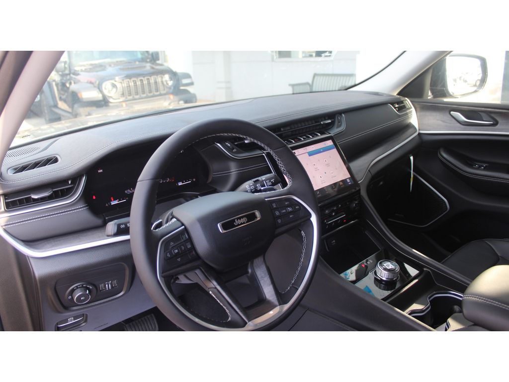 2023 Jeep Grand Cherokee Limited - Photo 22