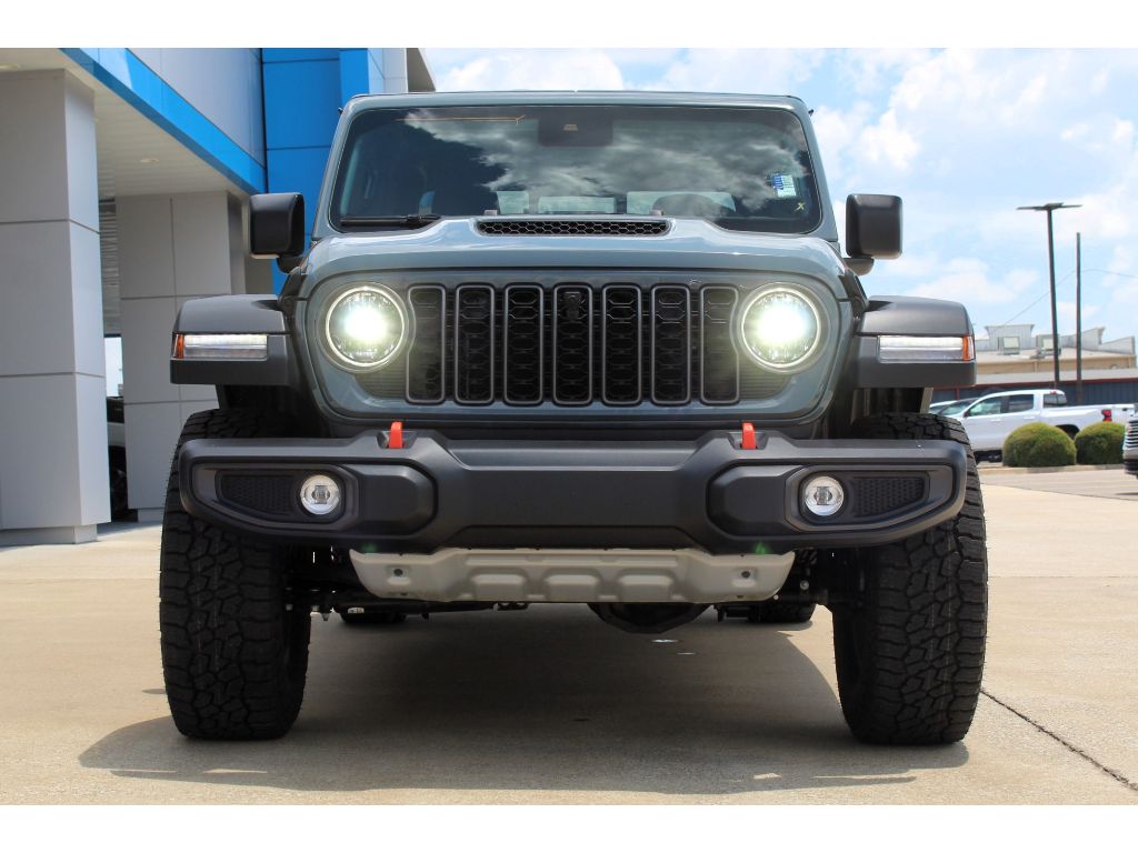 2025 Jeep Gladiator Mojave photo 3