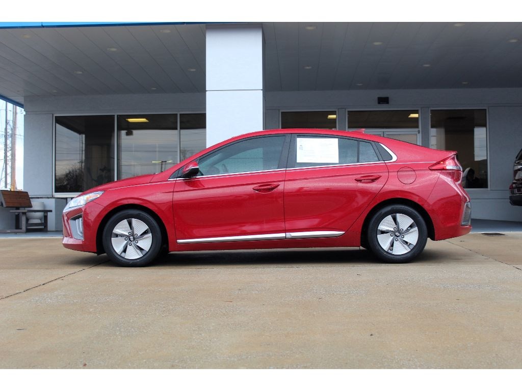 Used 2022 Hyundai IONIQ Hybrid SE Hatchback