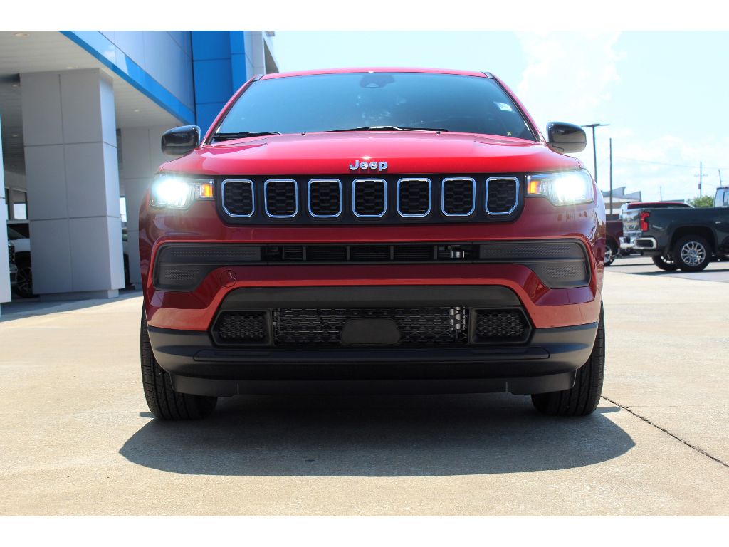 2025 Jeep Compass Sport photo 3