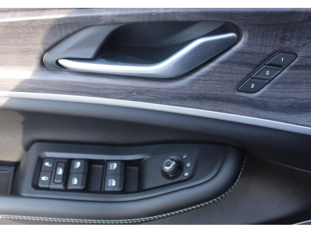 2023 Jeep Grand Cherokee Limited - Photo 17