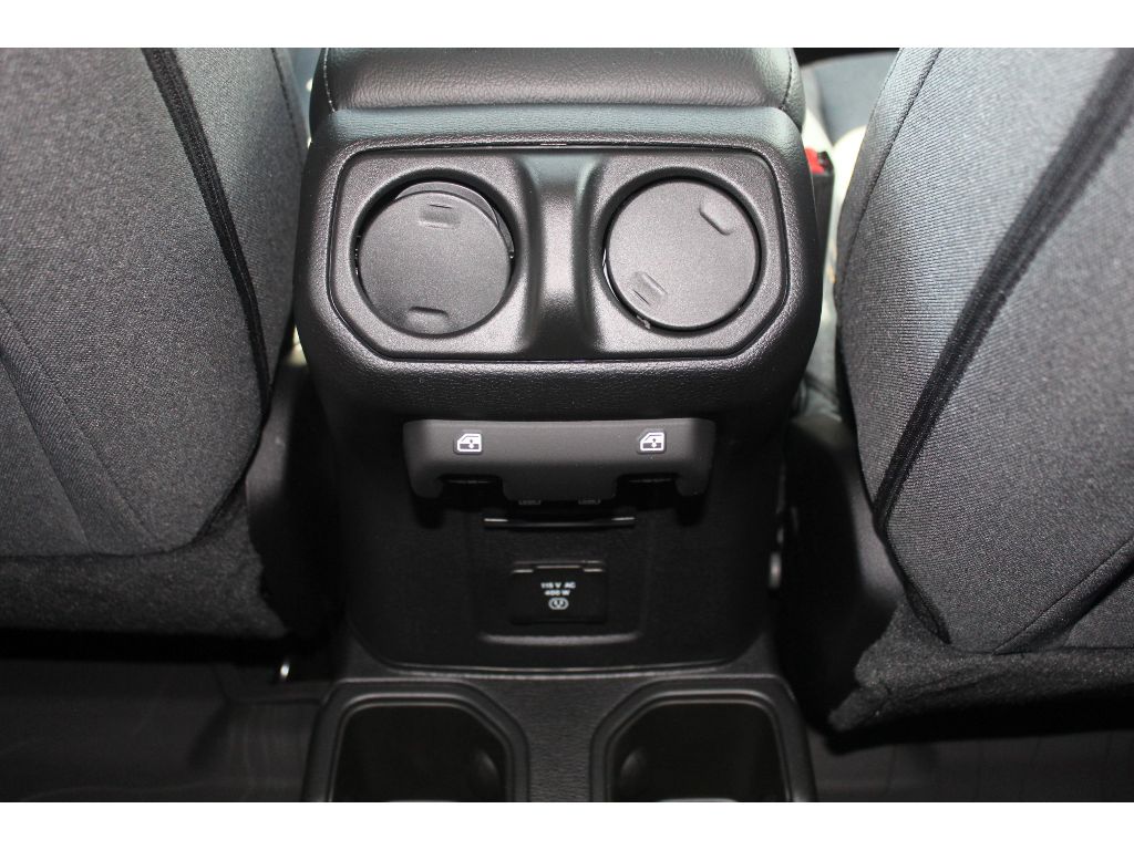 2025 Jeep Gladiator Willys - Photo 17