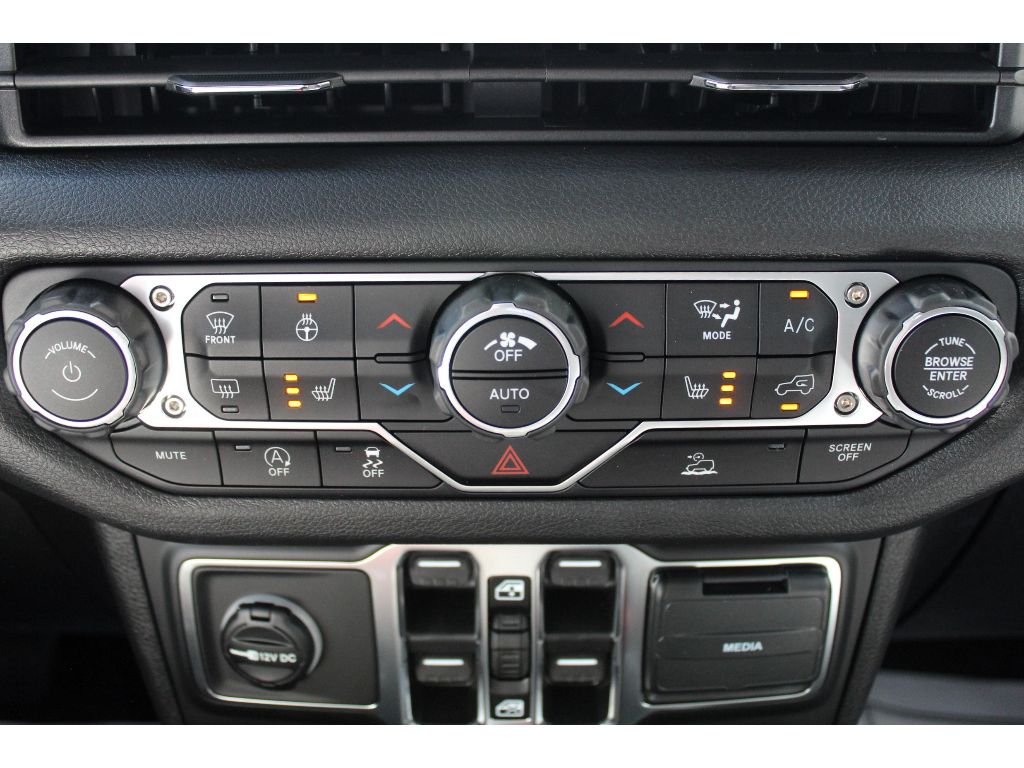 2025 Jeep Gladiator Willys - Photo 13