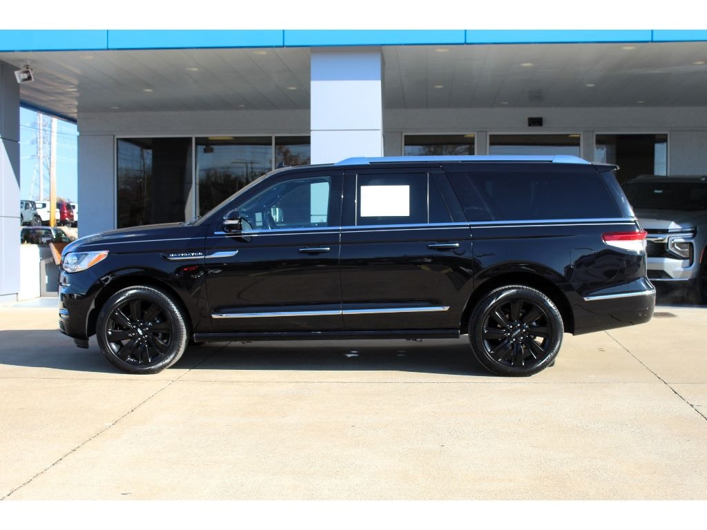 Used 2023 Lincoln Navigator L Reserve Sport Utility