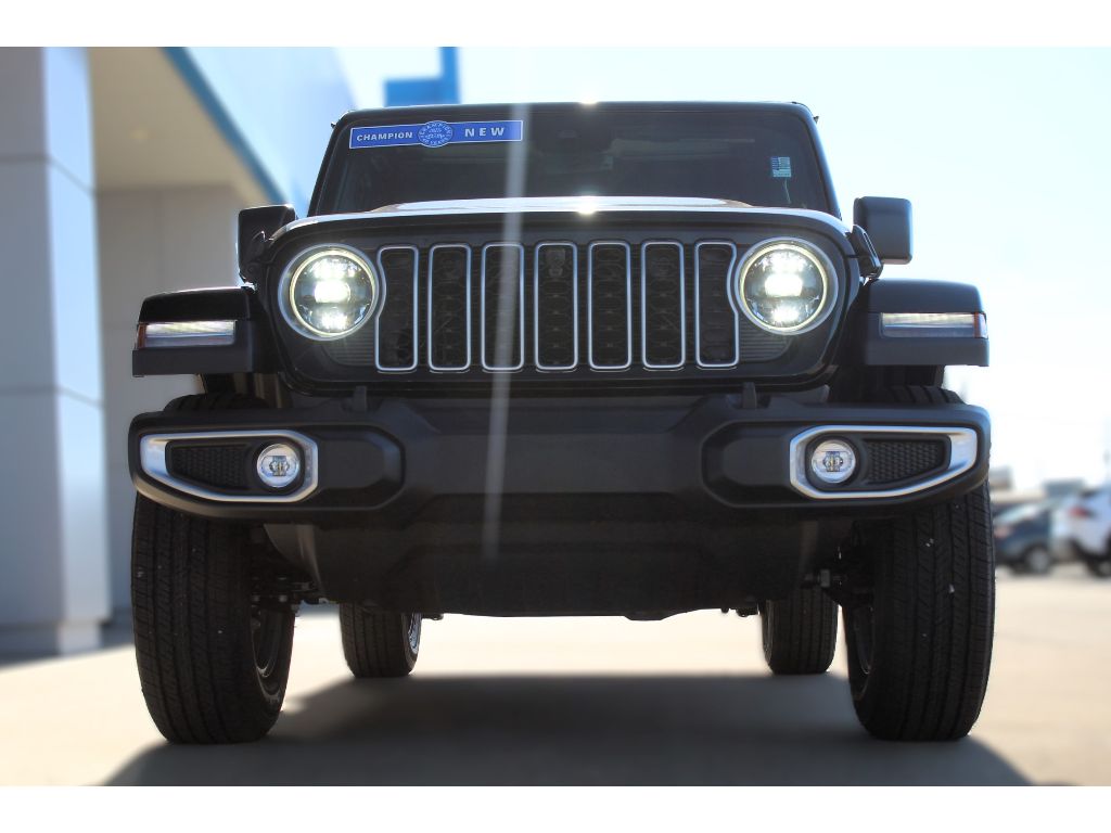 2025 Jeep Wrangler Sahara Sport photo 3
