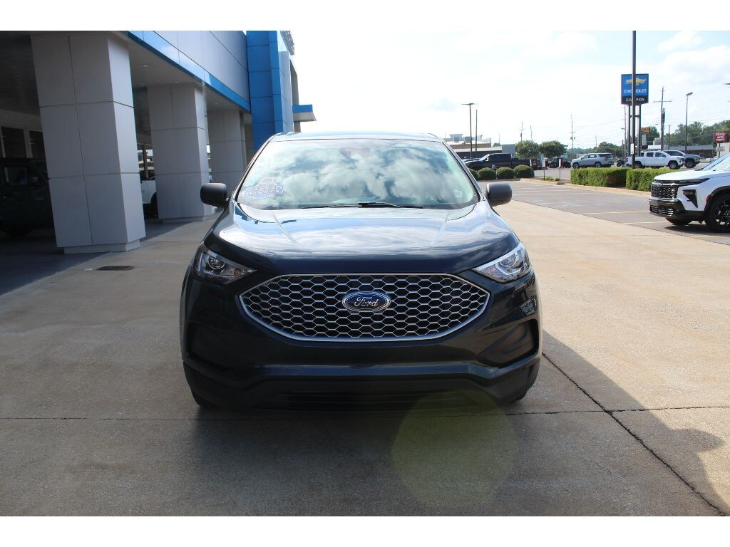 Used 2024 Ford Edge SE Sport Utility