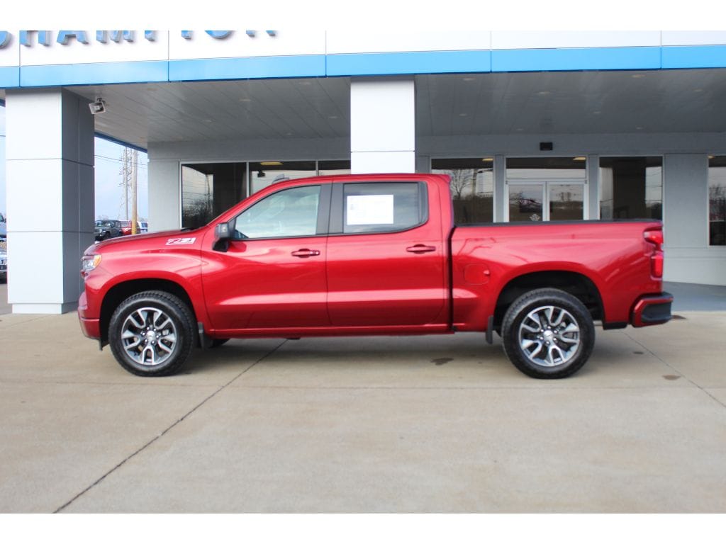 Used 2025 Chevrolet Silverado RST Crew Cab