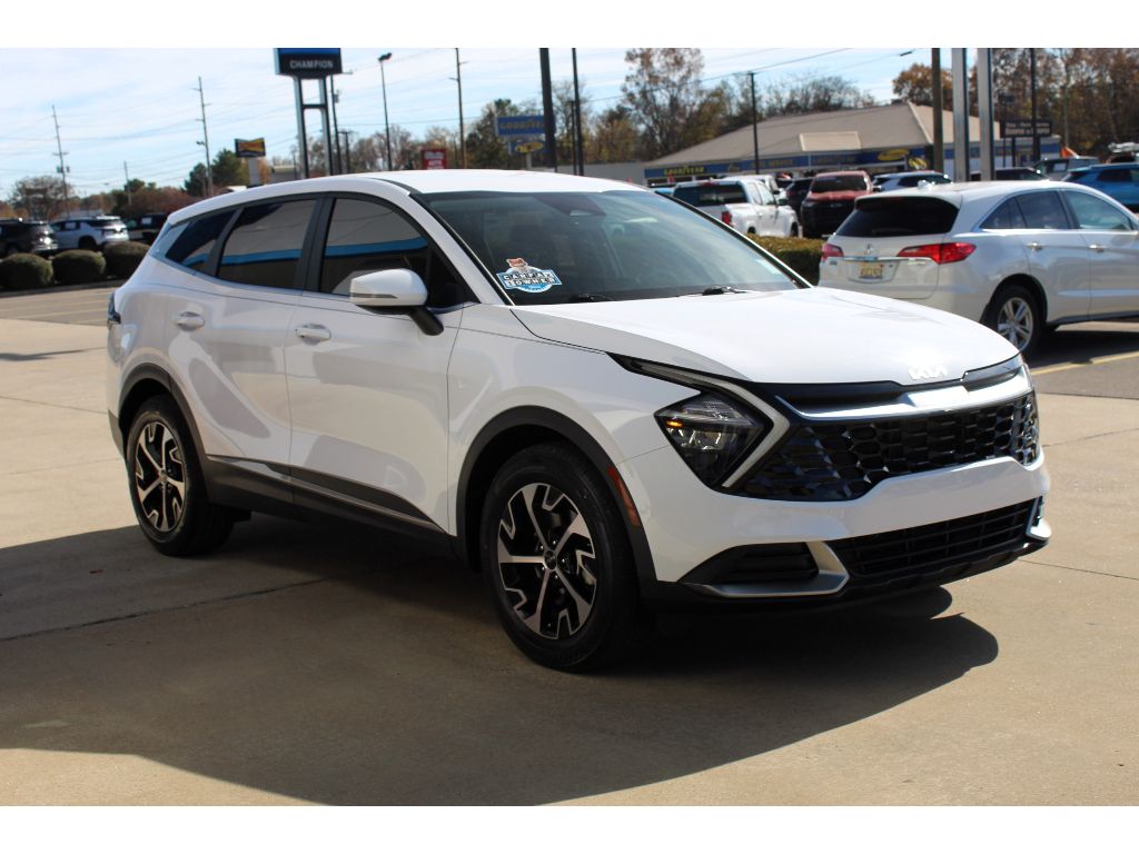 2023 Kia Sportage EX photo 2