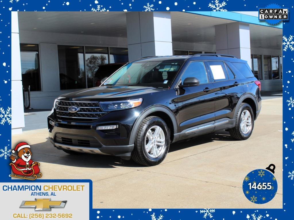 2023 Ford Explorer XLT's photo
