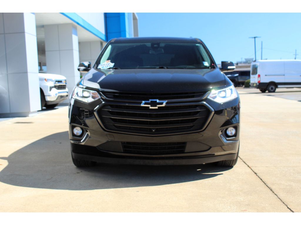 2020 Chevrolet Traverse Premier photo 2
