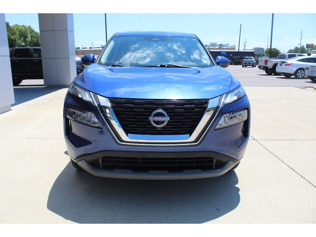 Used 2023 Nissan Rogue SV Sport Utility