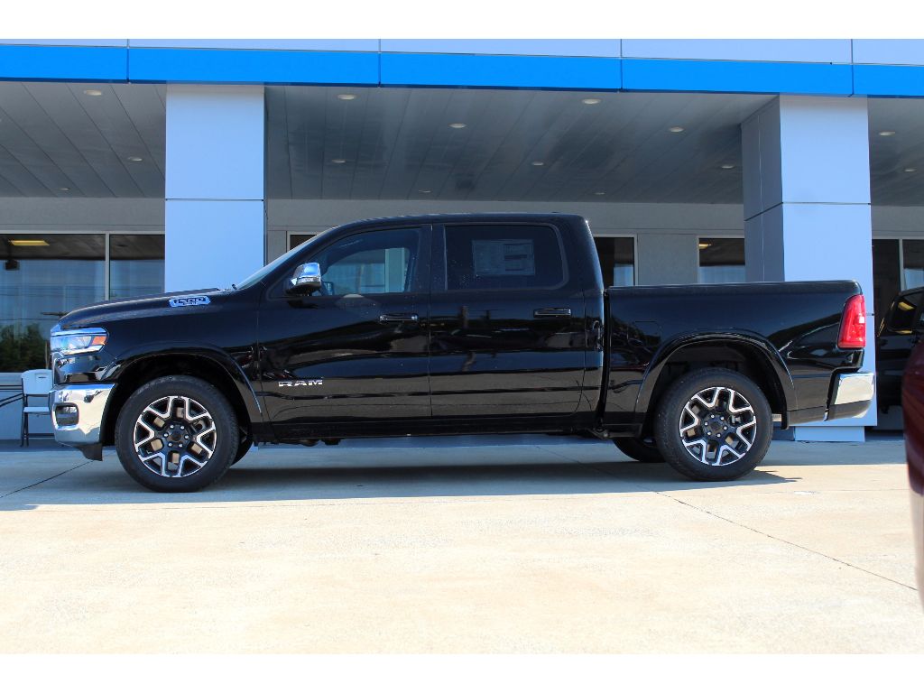 2025 Ram 1500 Laramie photo 2