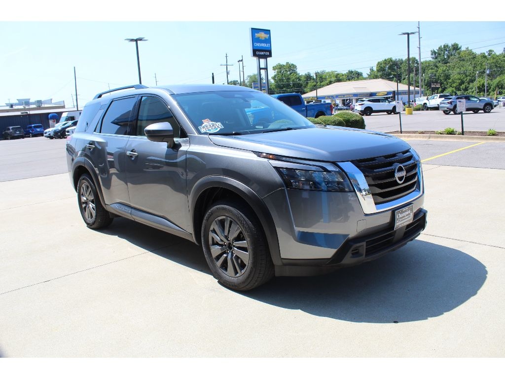 Used 2025 Nissan Pathfinder SV Sport Utility