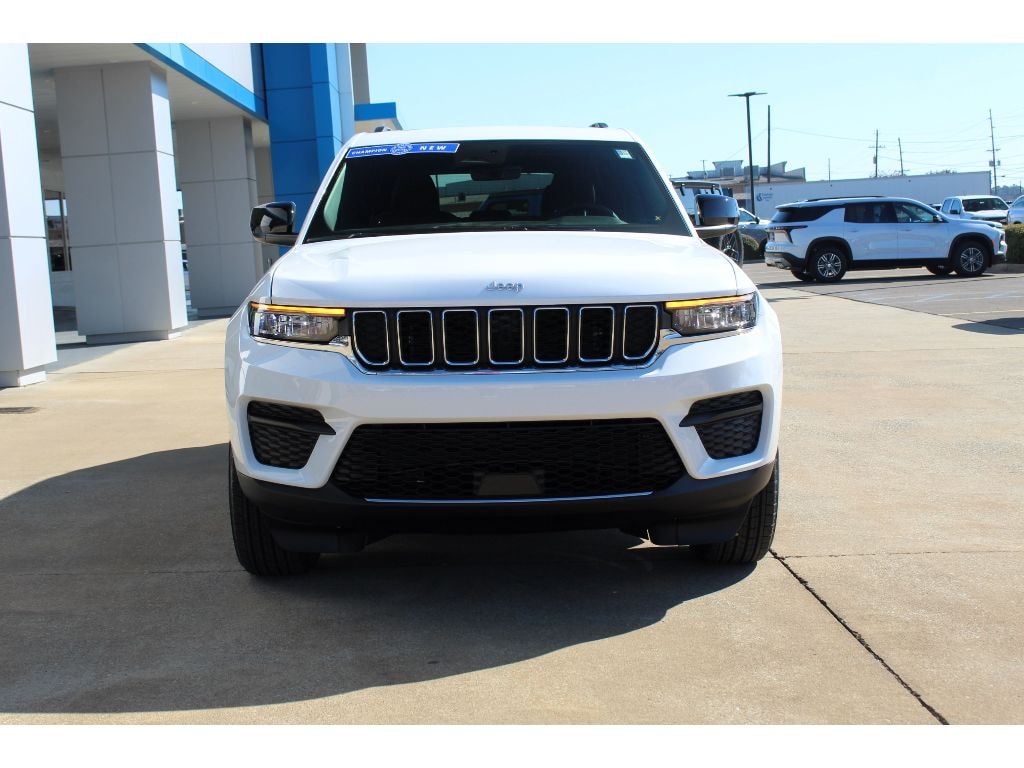 New 2025 Jeep Grand Cherokee Laredo X Sport Utility