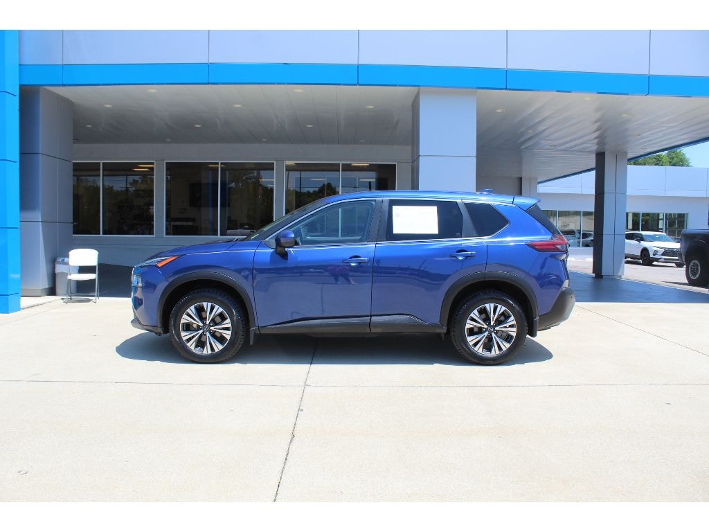 Used 2023 Nissan Rogue SV Sport Utility