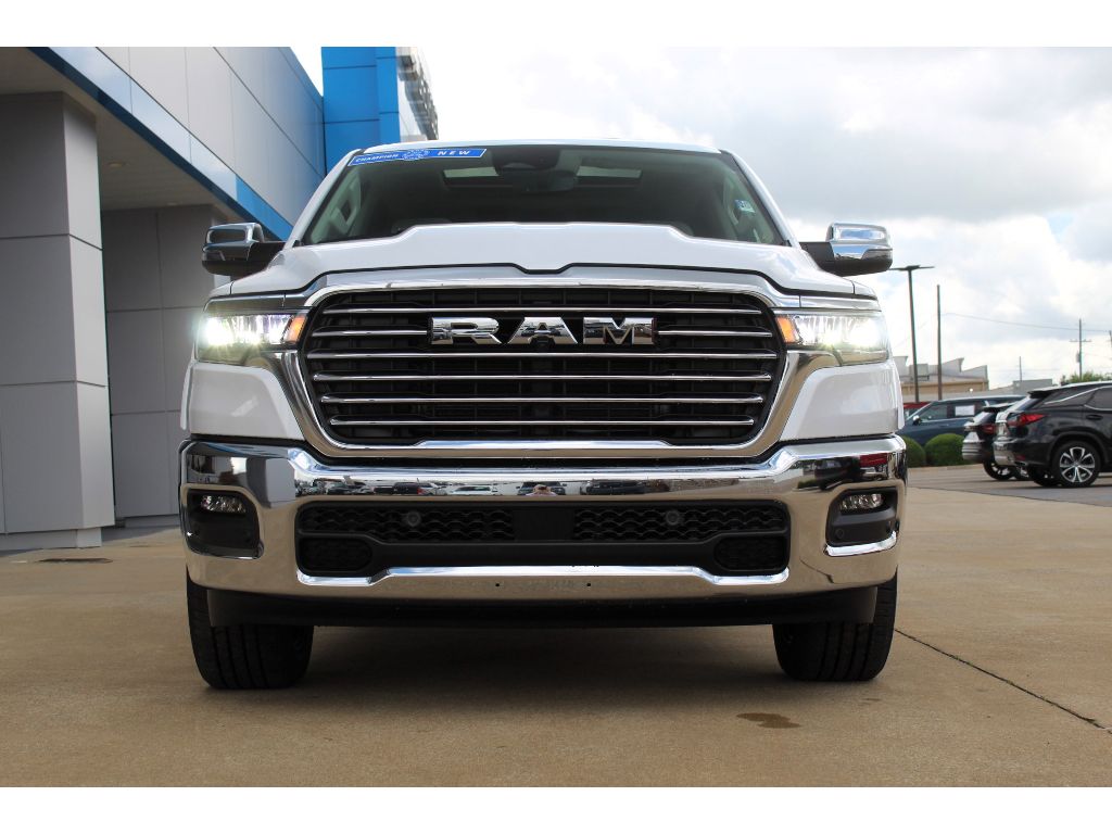 2025 Ram 1500 Laramie photo 2