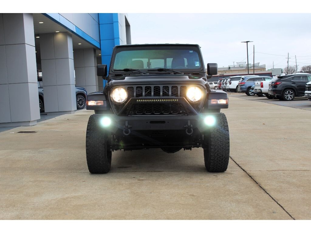 Used 2021 Jeep Gladiator California Edition Crew Cab