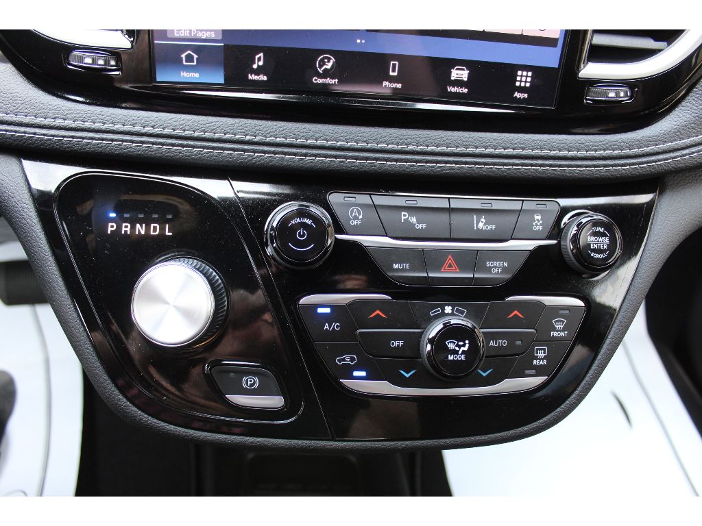 2026 Chrysler Pacifica Select - Photo 13