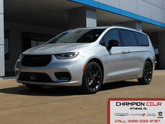 2026 Chrysler Pacifica Select Passenger Van