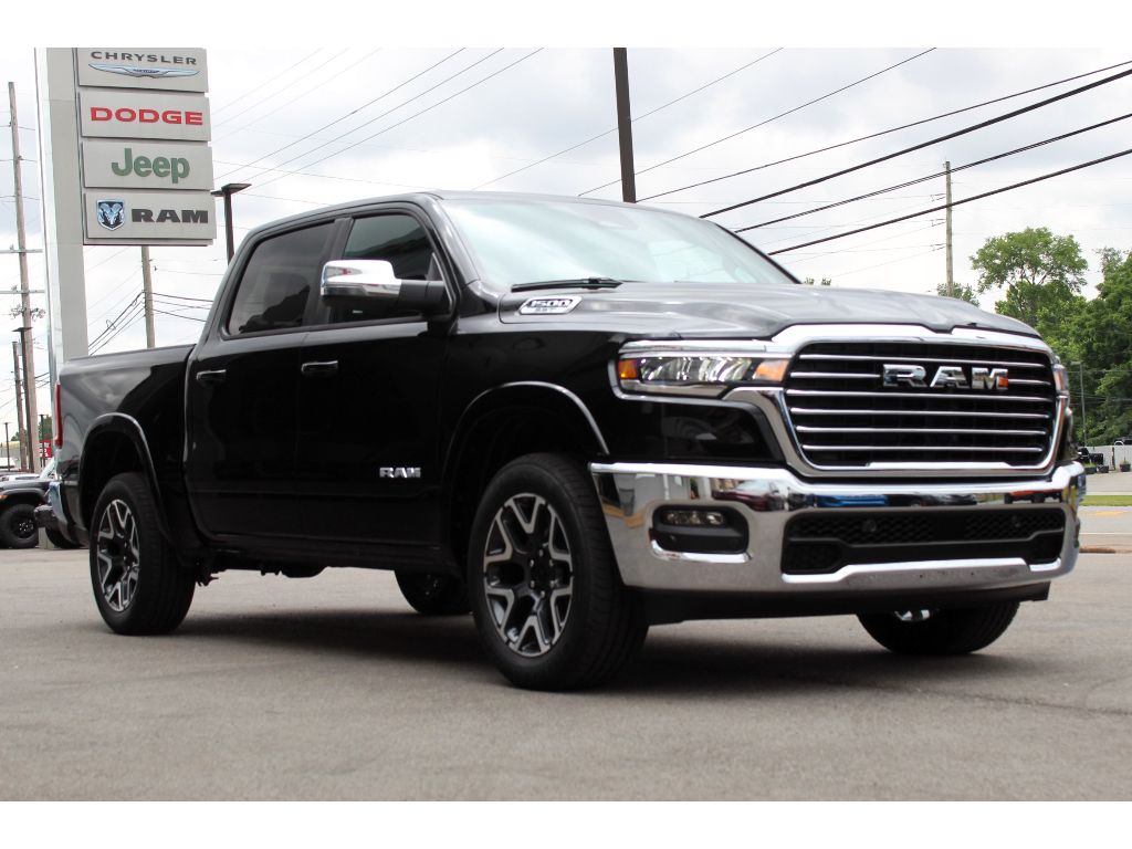 2025 Ram 1500 Laramie photo 4