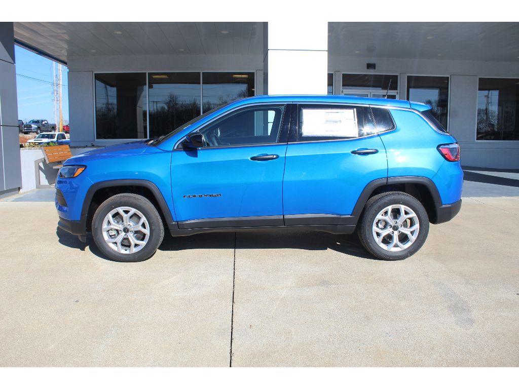 2025 Jeep Compass Sport photo 2