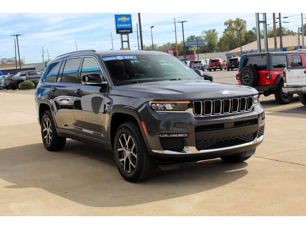 2025 Jeep Grand Cherokee Limited photo 4