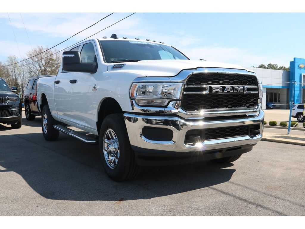 2024 Ram 2500 Tradesman photo 3