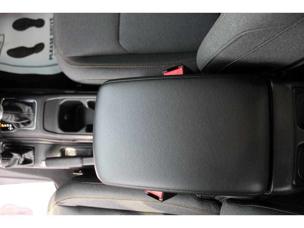 2025 Jeep Wrangler 4-Door Sport S - Photo 14