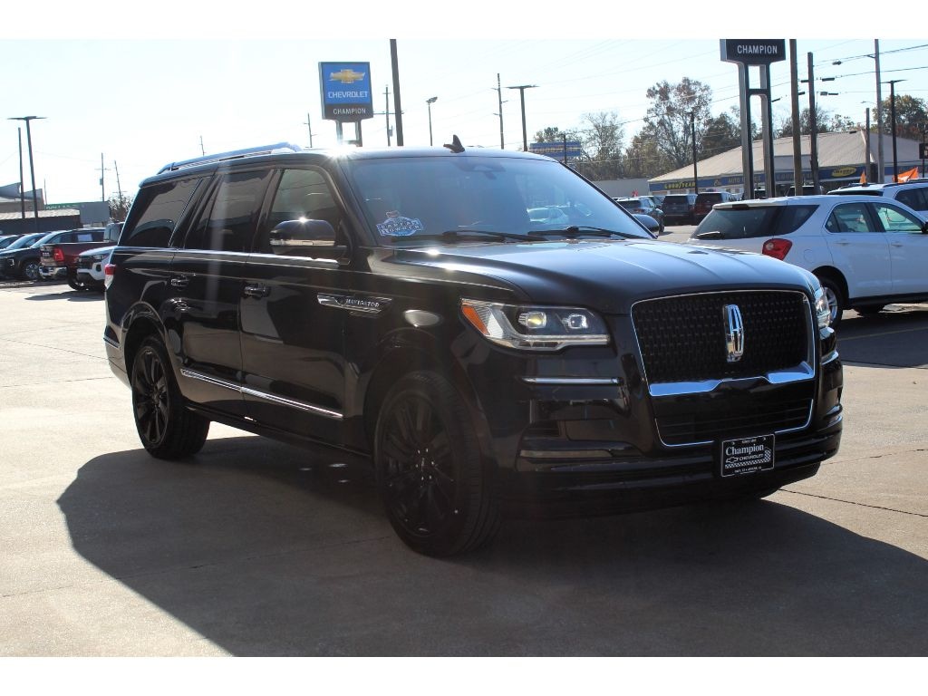 Used 2023 Lincoln Navigator L Reserve Sport Utility