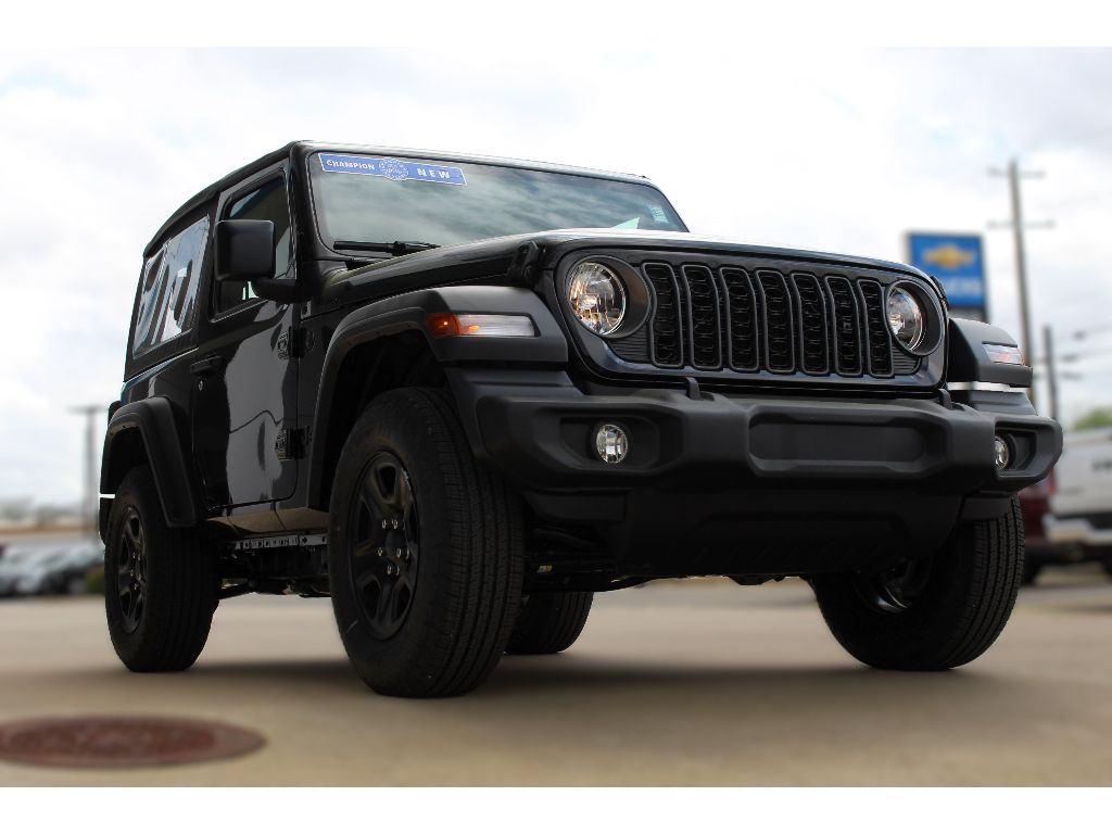 2025 Jeep Wrangler Sport photo 4