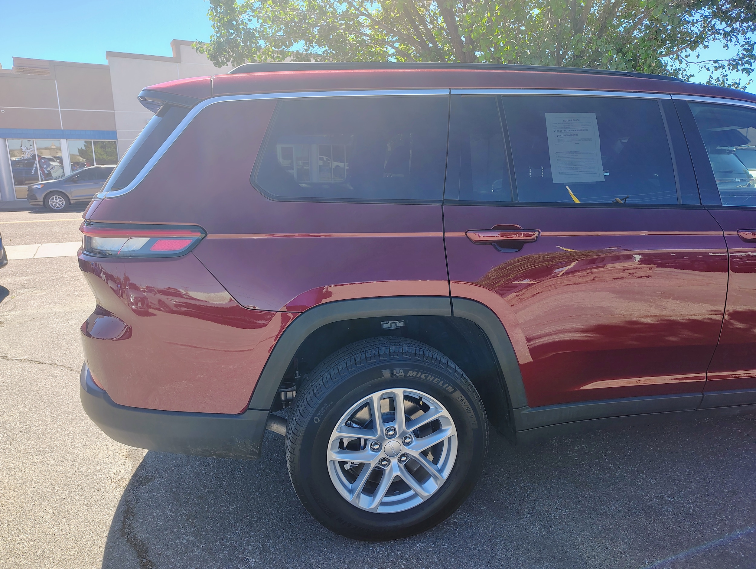 2024 Jeep Grand Cherokee L Laredo - Photo 6