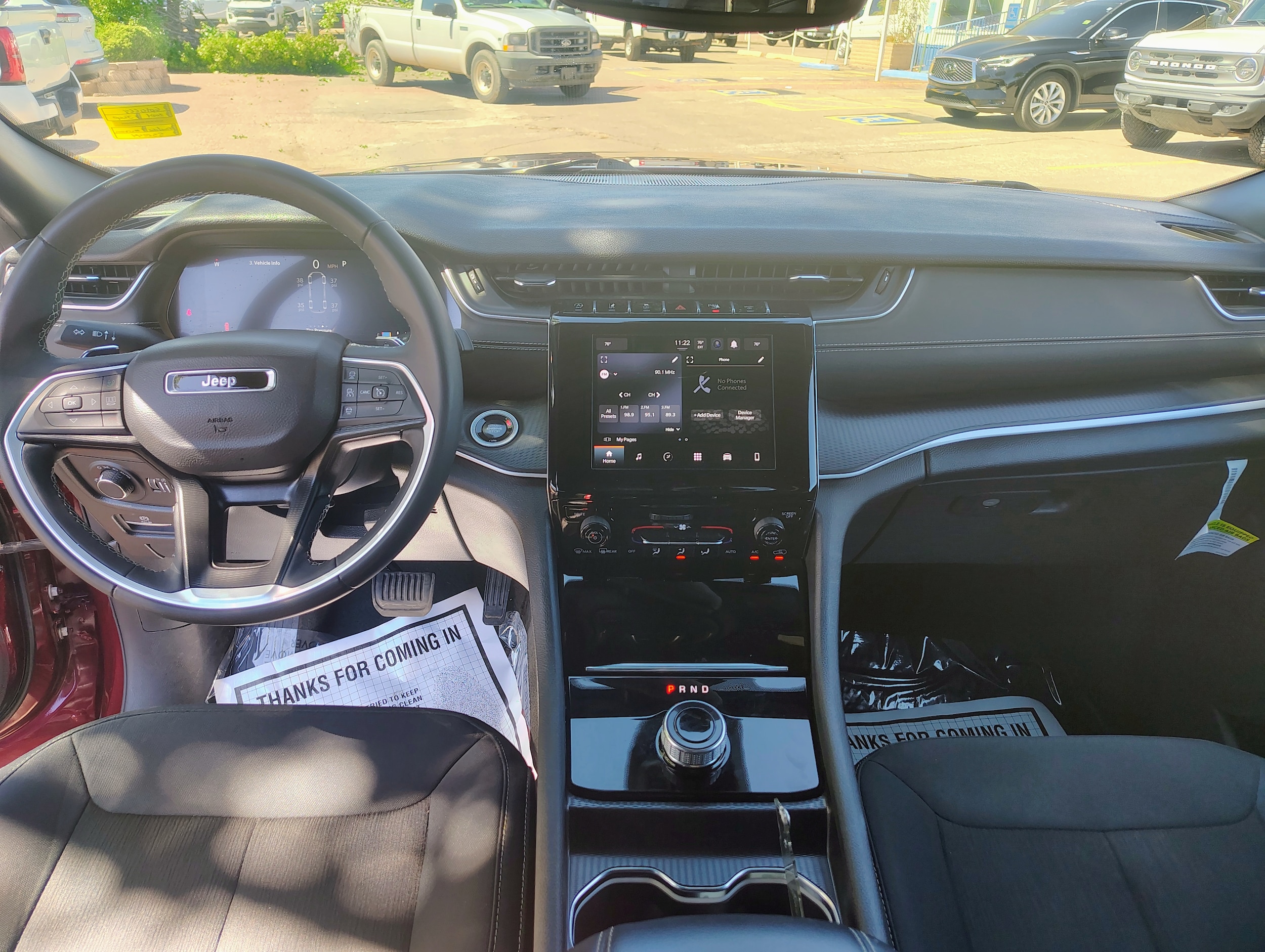 2024 Jeep Grand Cherokee L Laredo - Photo 19