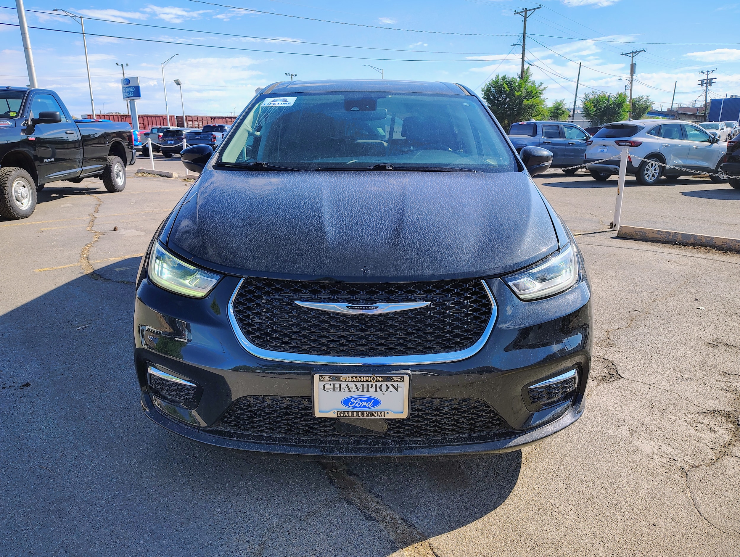 2023 Chrysler Pacifica Touring L