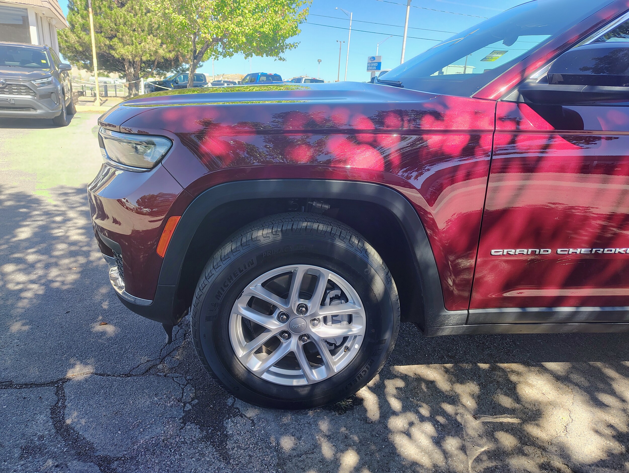 2024 Jeep Grand Cherokee Laredo photo 2