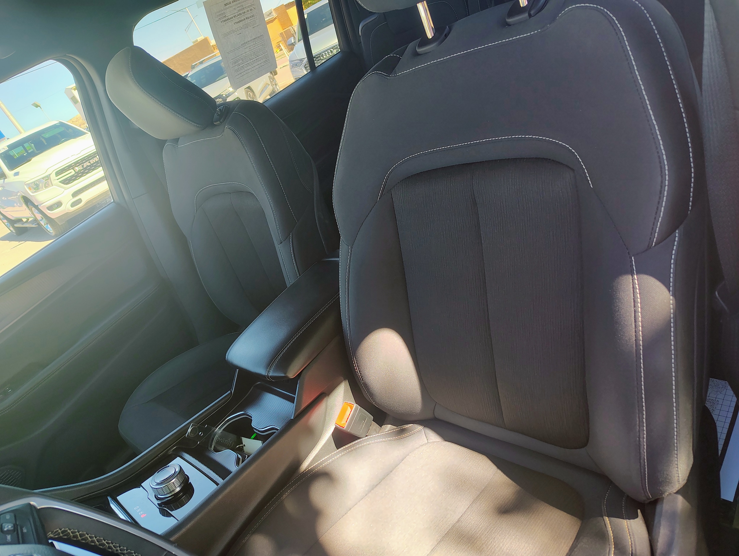 2024 Jeep Grand Cherokee L Laredo - Photo 10