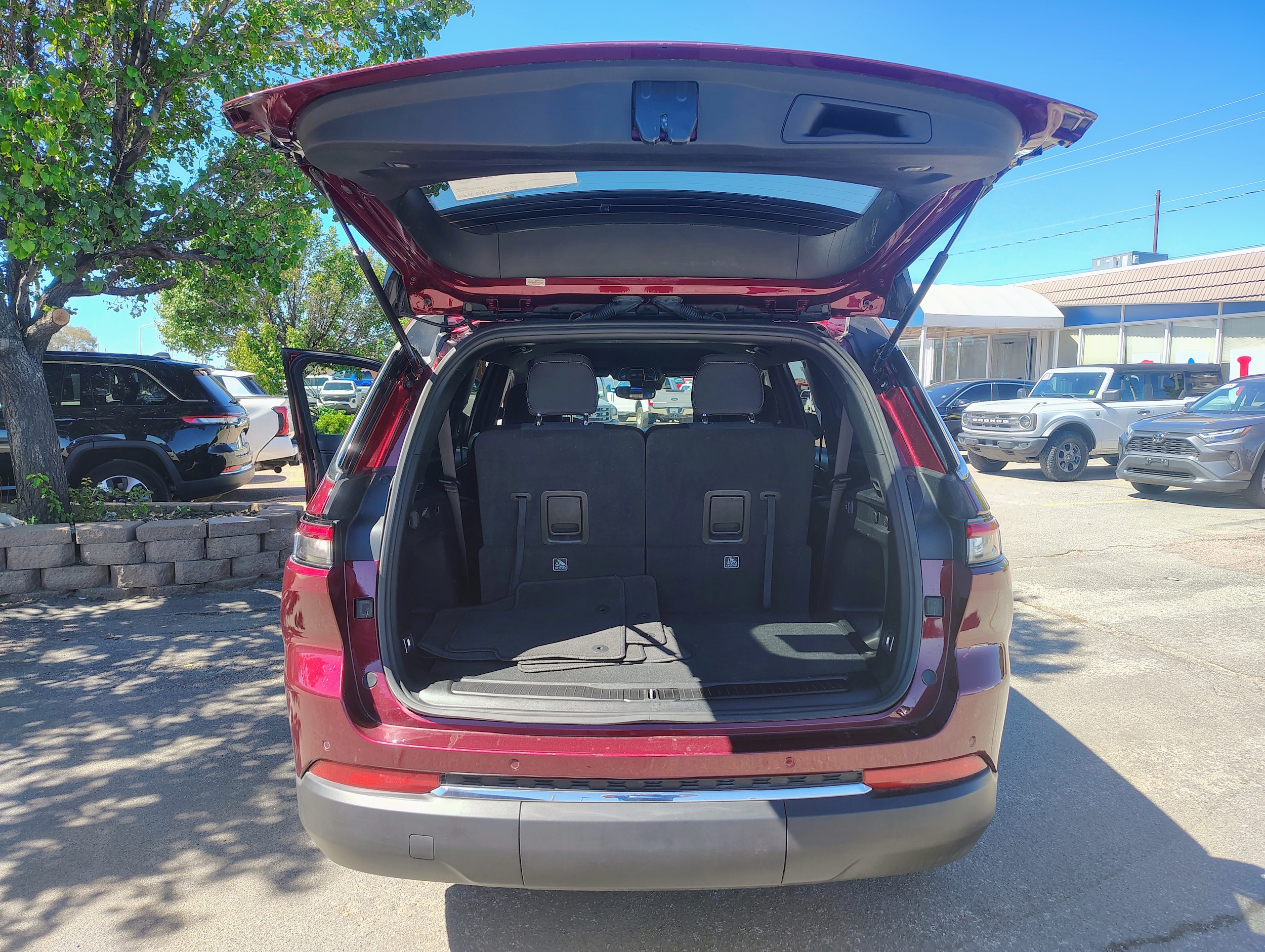 2024 Jeep Grand Cherokee L Laredo - Photo 15