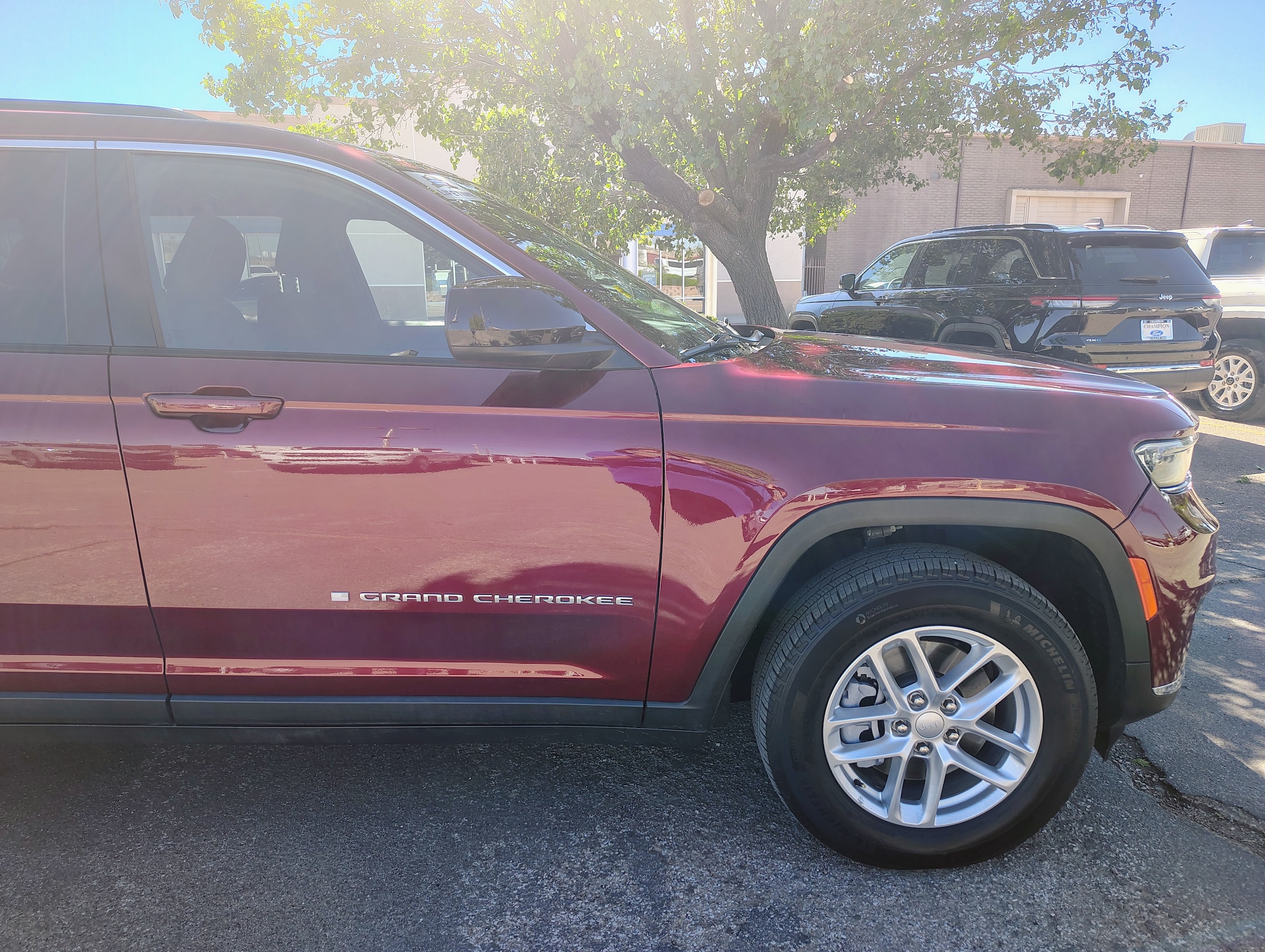 2024 Jeep Grand Cherokee L Laredo - Photo 8