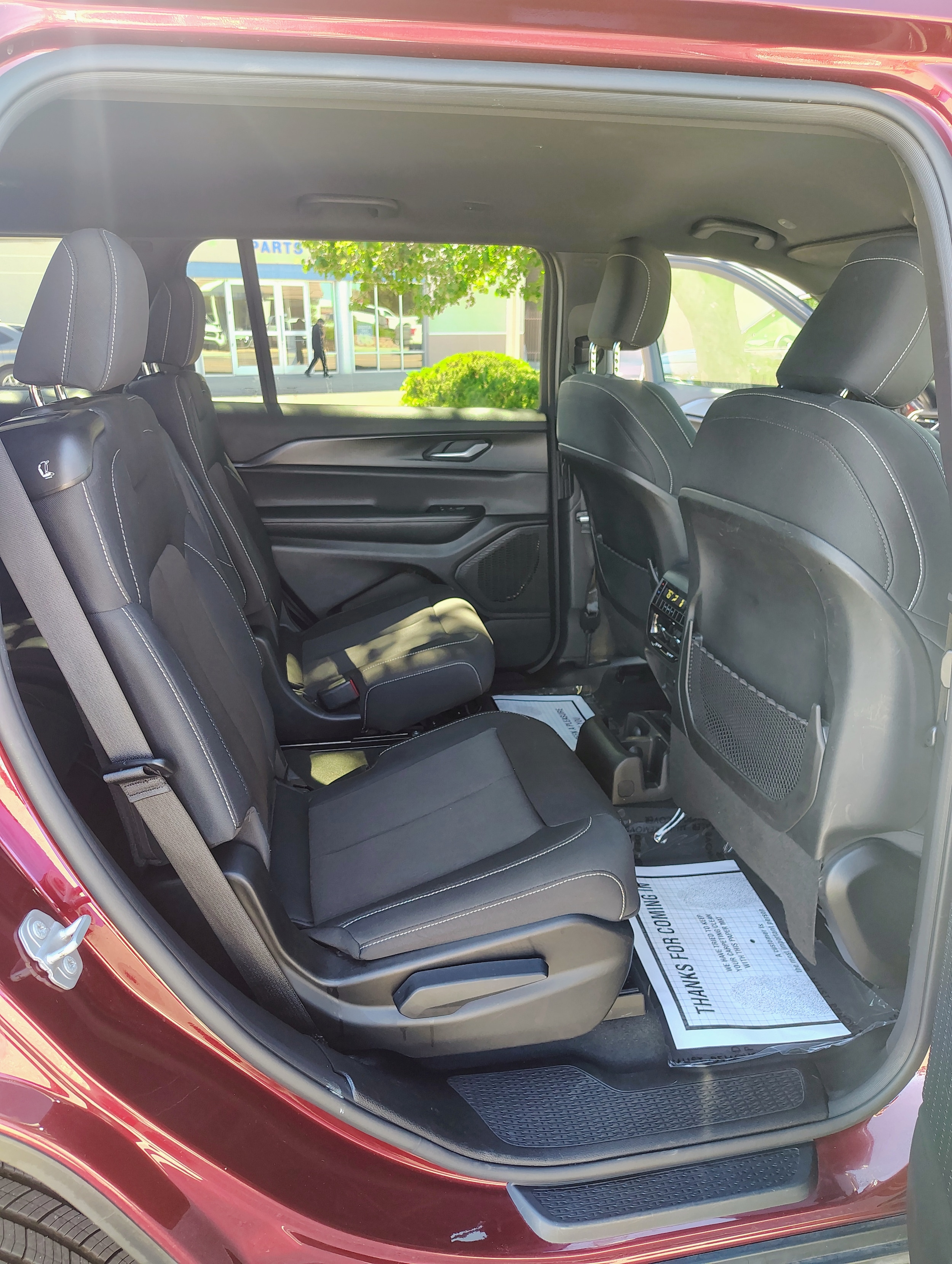 2024 Jeep Grand Cherokee L Laredo - Photo 16