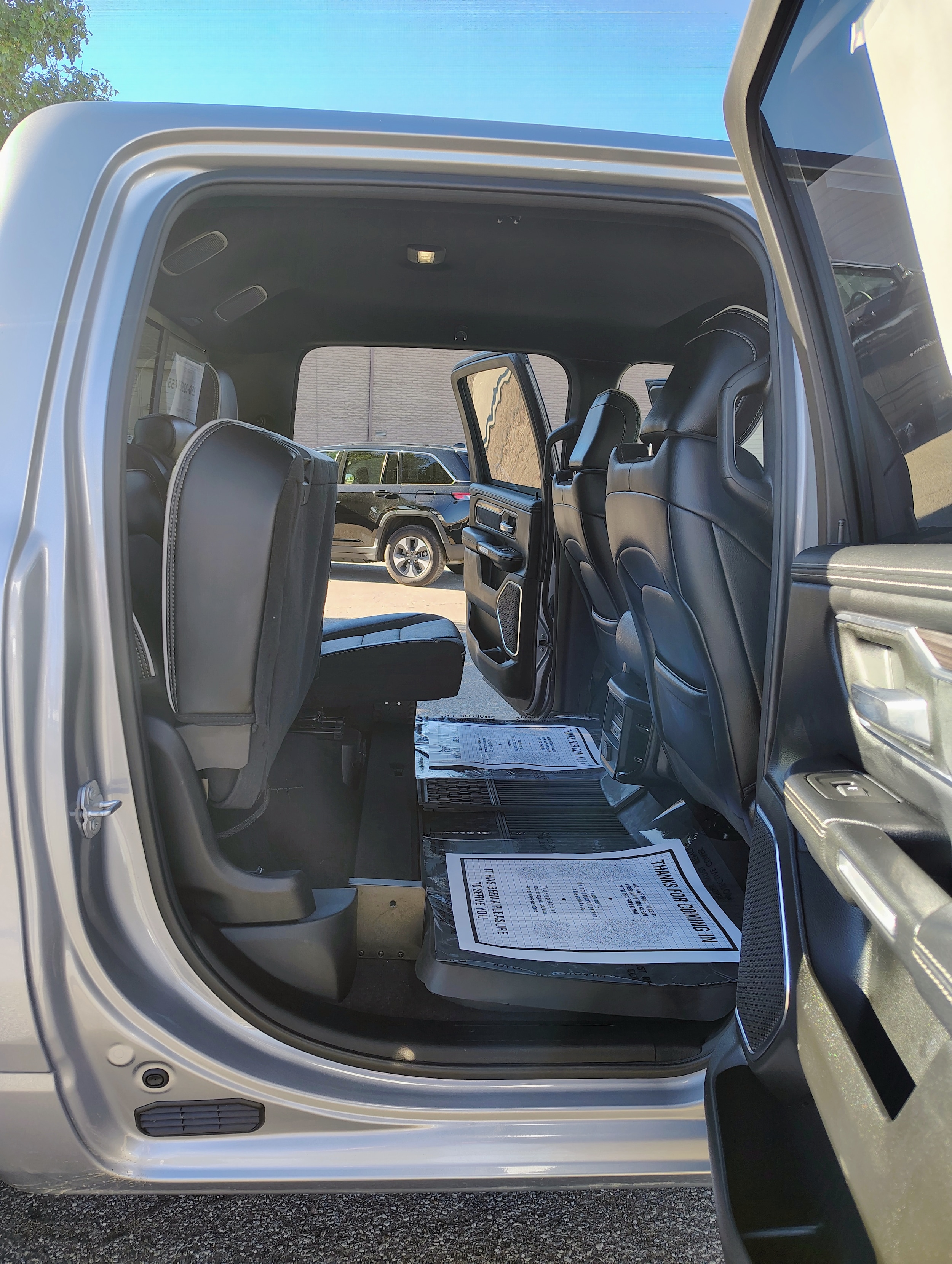 2025 RAM Ram 1500 Pickup Laramie - Photo 12