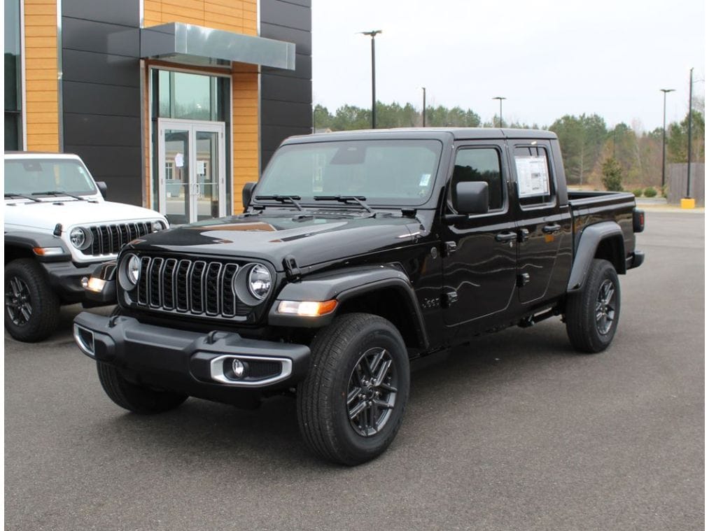 2026 Jeep Gladiator Sport S's photo