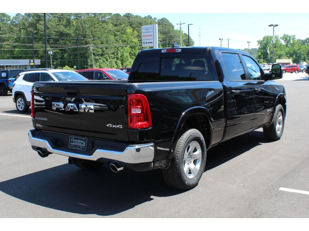 2025 Ram 1500 Big Horn photo 4