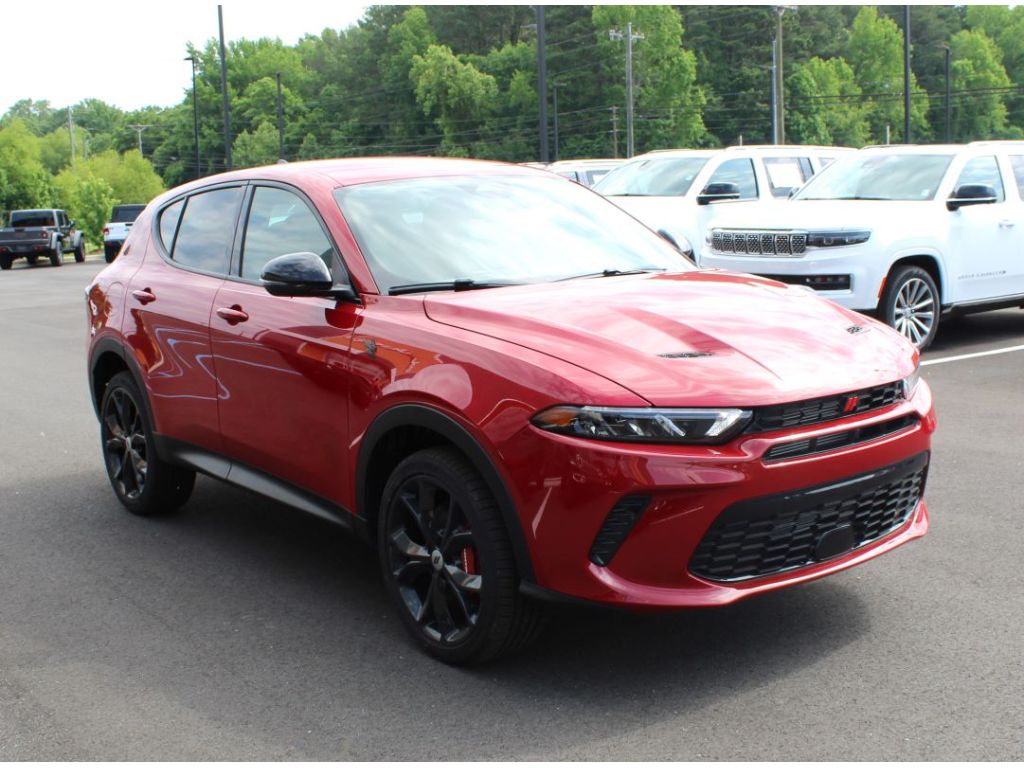 2024 Dodge Hornet GT photo 3