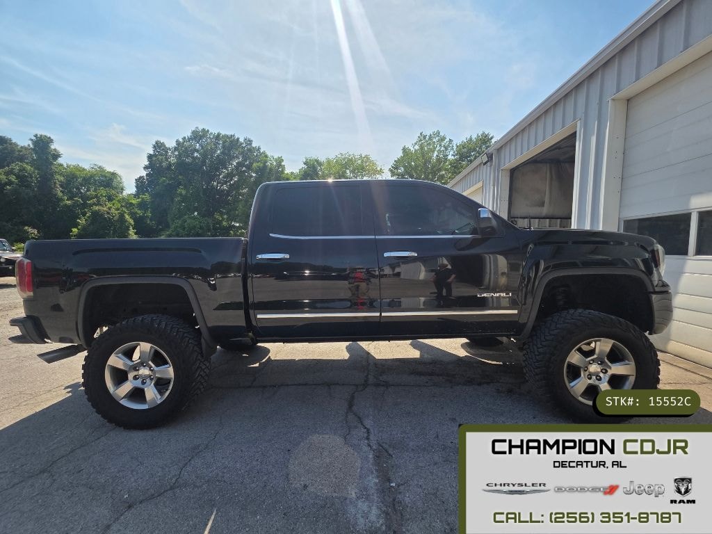 2016 GMC Sierra 4WD Crew Cab Short Box's photo