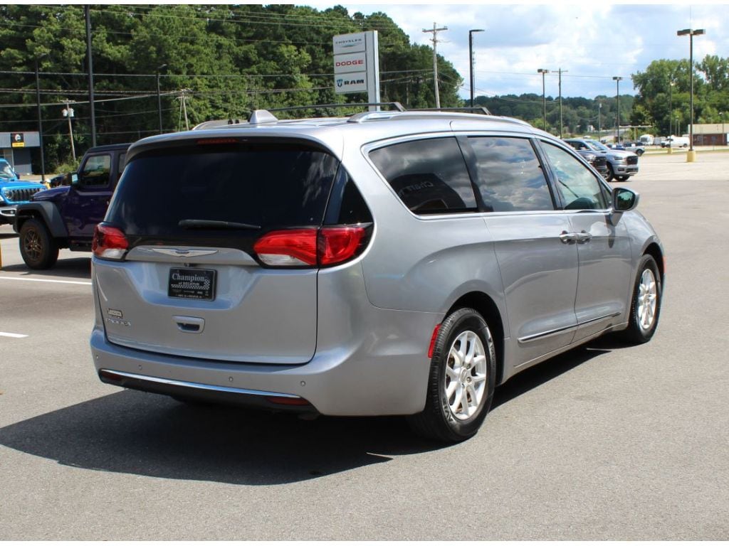 Used 2020 Chrysler Pacifica Touring L Passenger Van