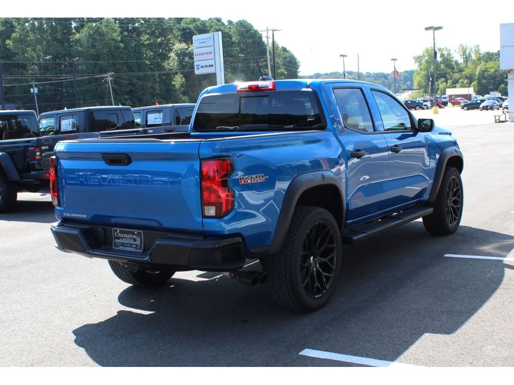 2024 Chevrolet Colorado Trail Boss photo 4